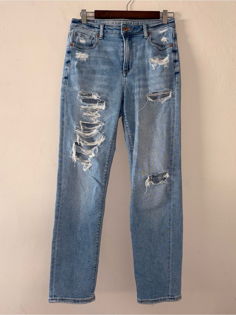 American Eagle mom Light Blue Distressed Jeans 2